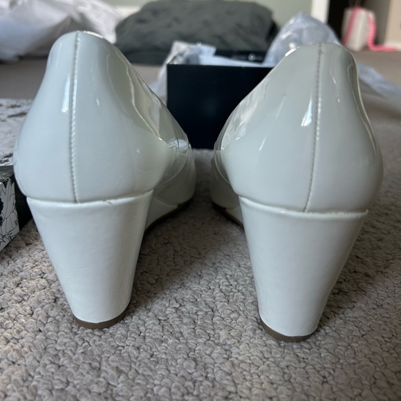 White patent wedge pumps by Chinese Laundry - Picture 8 of 8